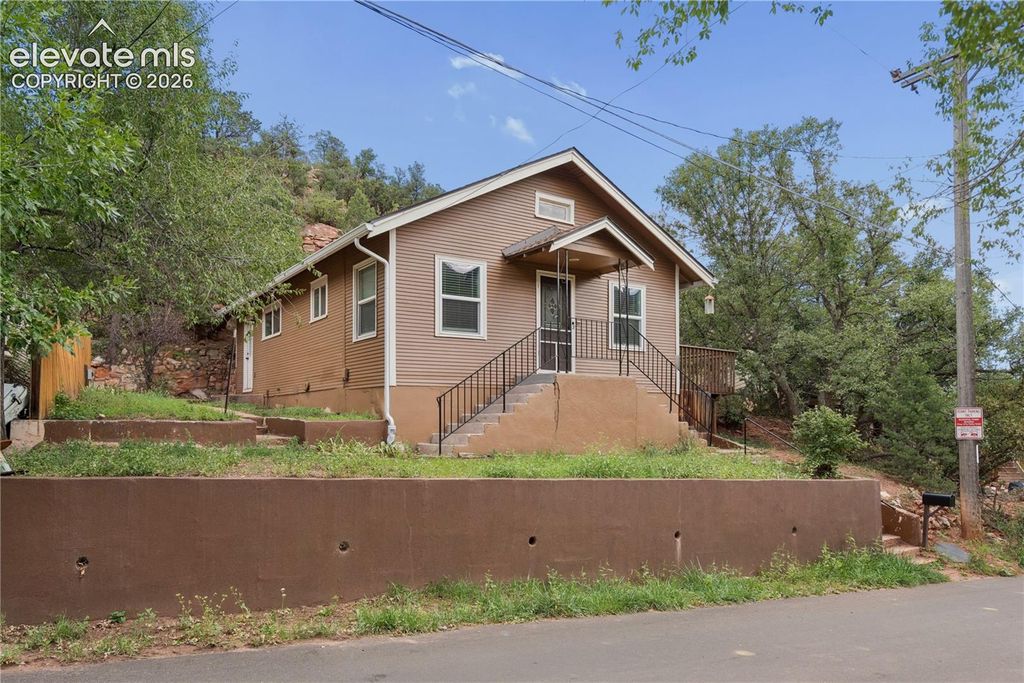 407 Washington Avenue, Manitou Springs, CO 80829 — photo 2