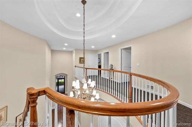 5375 Pembrooke Crossing Court, West Bloomfield, MI 48322