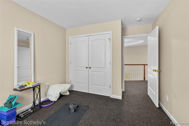 5375 Pembrooke Crossing Court, West Bloomfield, MI 48322