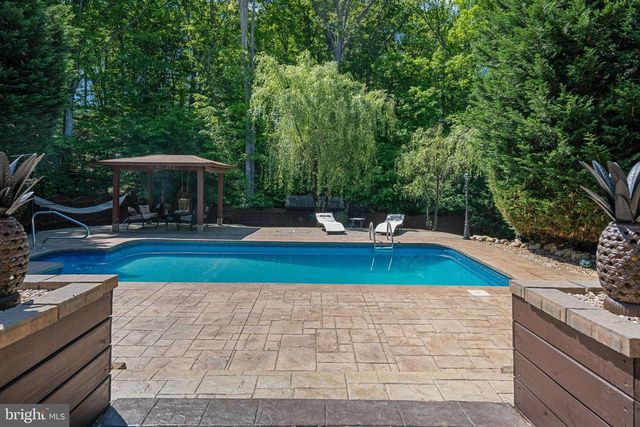 14 SANCTUARY LN, Stafford, VA 22554