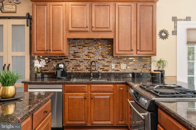 14 SANCTUARY LN, Stafford, VA 22554