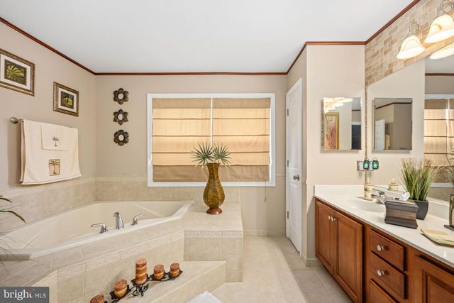 14 SANCTUARY LN, Stafford, VA 22554