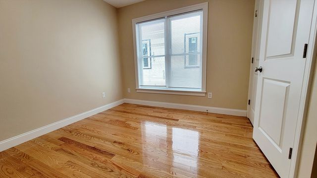 62 Waverly St 62, Boston, MA 02135