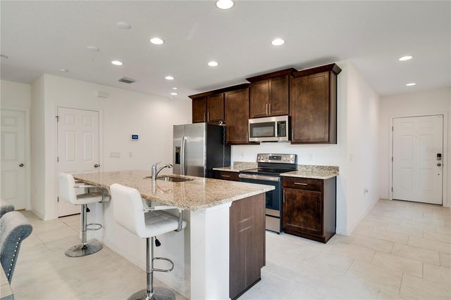 1624 SWAN SWIM, Davenport, FL 33837