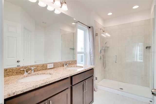 1624 SWAN SWIM, Davenport, FL 33837