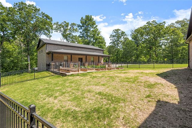 3 Grimsay Drive, Bella Vista, AR 72715