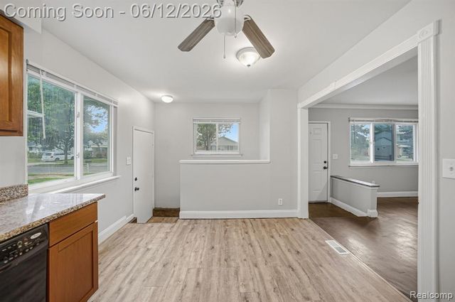 19831 Voiland Street, Roseville, MI 48066