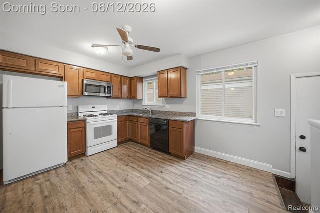 19831 Voiland Street, Roseville, MI 48066