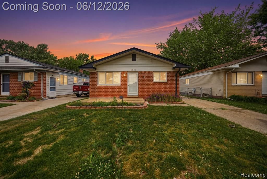19831 Voiland Street, Roseville, MI 48066