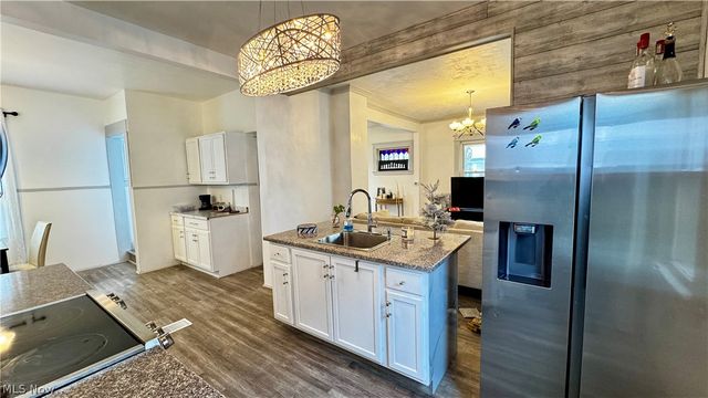 4001 E 54th Street, Newburgh Heights, OH 44105