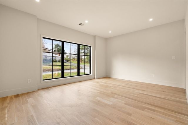 458 Dudley Rd, Newton, MA 02459