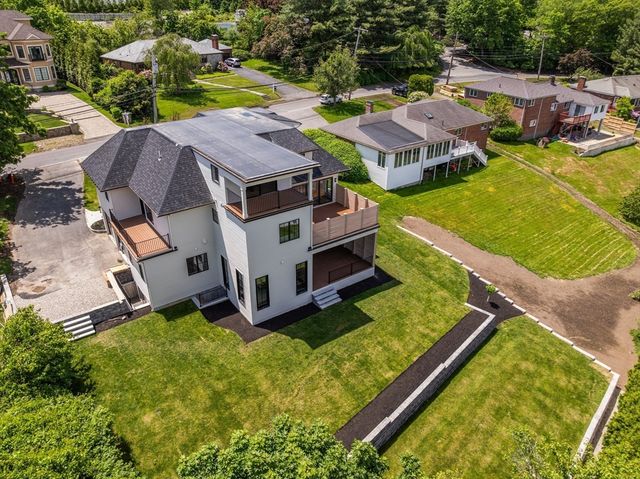 458 Dudley Rd, Newton, MA 02459