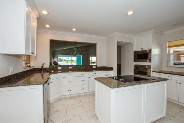745 HARRINGTON LAKE DRIVE N 30, Venice, FL 34293
