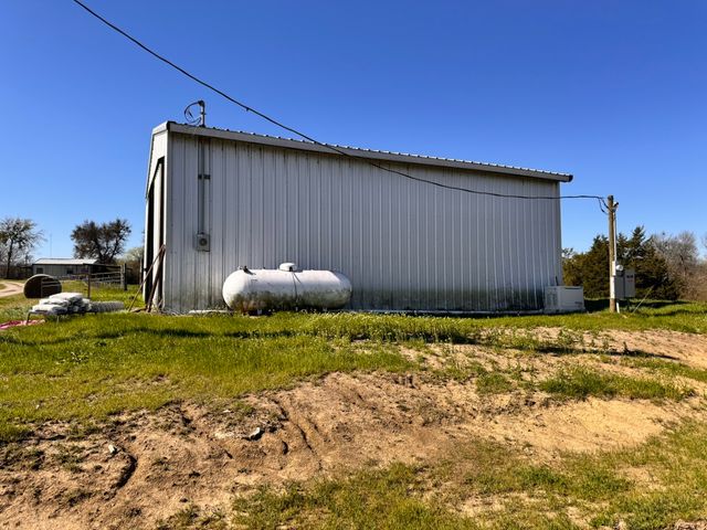 2238 County Road 1081, Greenville, TX 75401