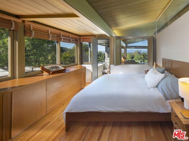 3624 Buena Park Drive, Studio City (los Angeles), CA 91604