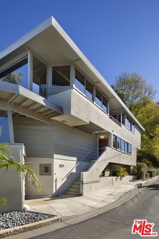 3624 Buena Park Drive, Studio City (los Angeles), CA 91604