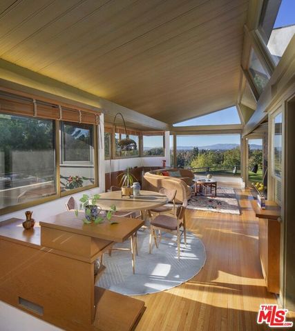 3624 Buena Park Drive, Studio City (los Angeles), CA 91604