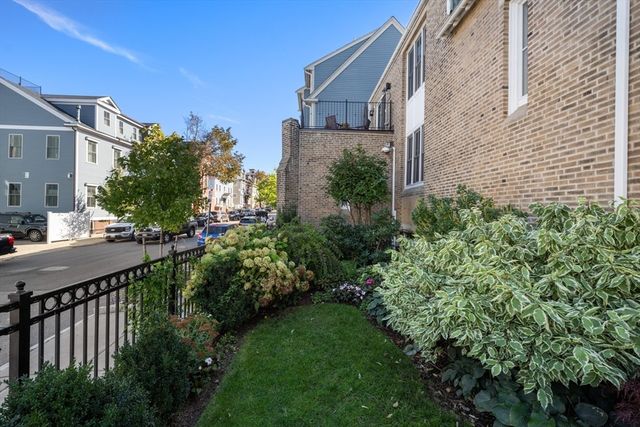 475 E 4th Street, Boston, MA 02127