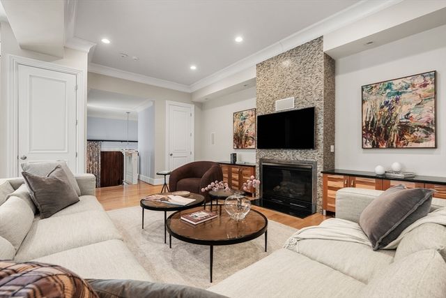 475 E 4th Street, Boston, MA 02127