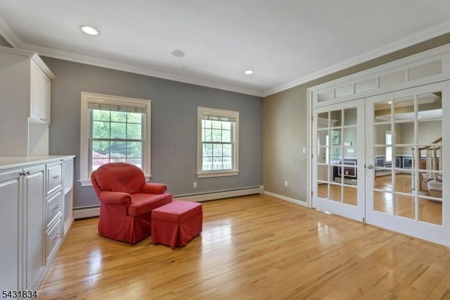 8 Buena Vista Dr, Ringwood Boro, NJ 07456