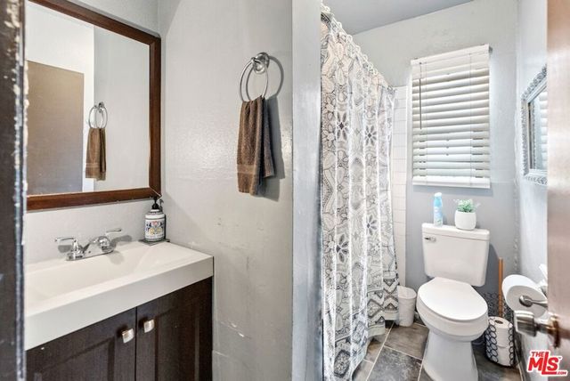 3312 Hyde Park Boulevard, Los Angeles, CA 90043