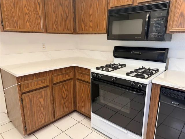 1364 Sierra Seneca Drive, San Jacinto, CA 92583