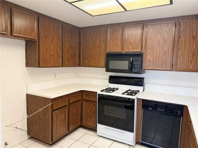 1364 Sierra Seneca Drive, San Jacinto, CA 92583