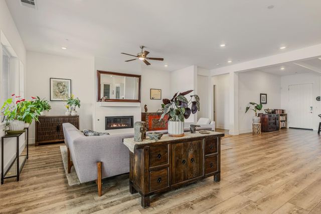 8672 Sommelier Dr, Plymouth, CA 95669