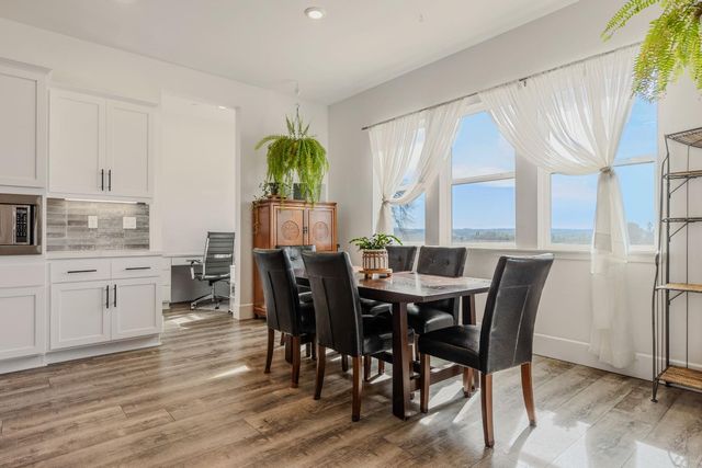 8672 Sommelier Dr, Plymouth, CA 95669