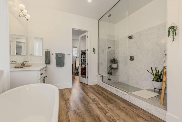 8672 Sommelier Dr, Plymouth, CA 95669