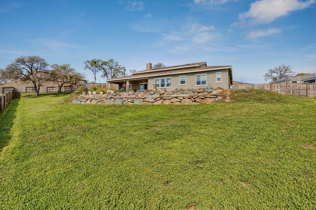 8672 Sommelier Dr, Plymouth, CA 95669