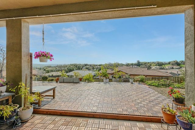 8672 Sommelier Dr, Plymouth, CA 95669