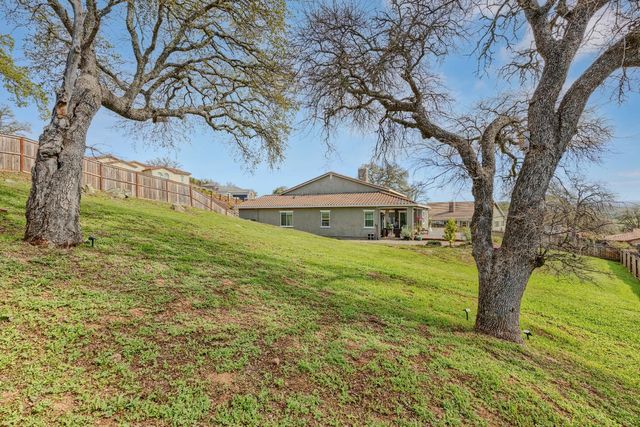 8672 Sommelier Dr, Plymouth, CA 95669