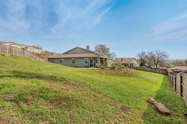 8672 Sommelier Dr, Plymouth, CA 95669