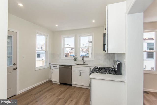 207 GILHAM ST, Philadelphia, PA 19111