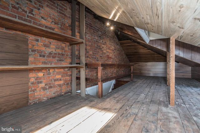 207 GILHAM ST, Philadelphia, PA 19111