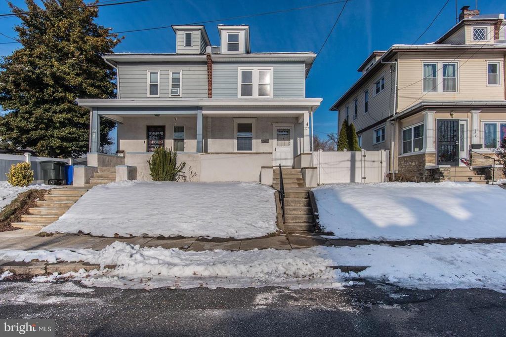 207 GILHAM ST, Philadelphia, PA 19111