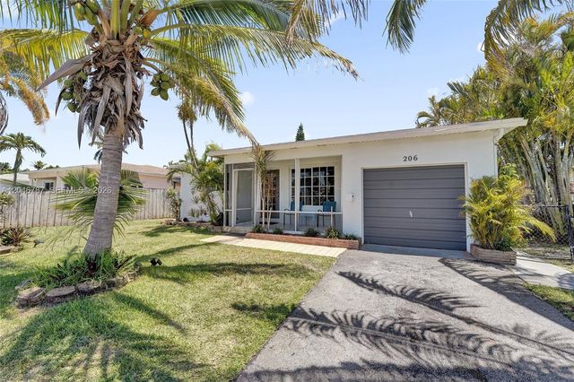 206 SE 3rd St, Dania Beach, FL 33004
