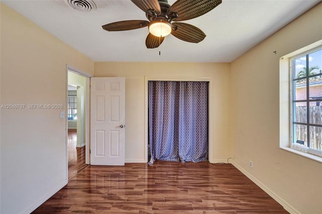 206 SE 3rd St, Dania Beach, FL 33004