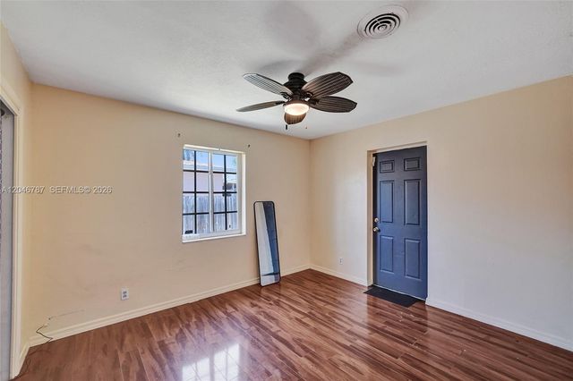 206 SE 3rd St, Dania Beach, FL 33004
