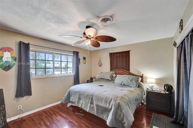 206 SE 3rd St, Dania Beach, FL 33004