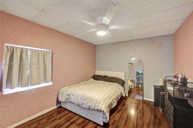206 SE 3rd St, Dania Beach, FL 33004