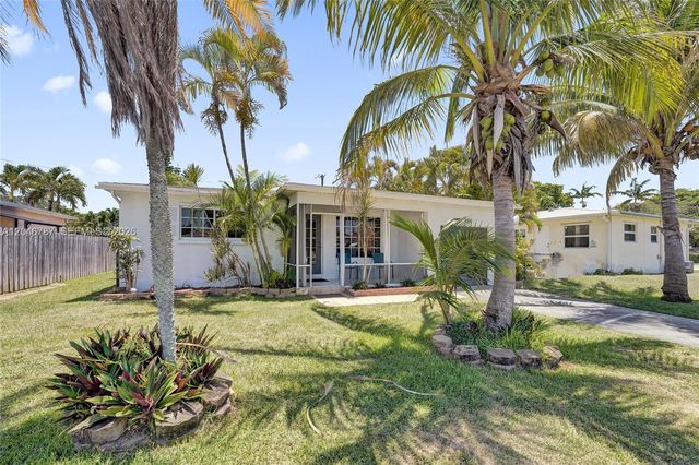 206 SE 3rd St, Dania Beach, FL 33004