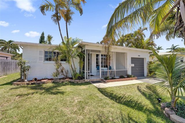 206 SE 3rd St, Dania Beach, FL 33004