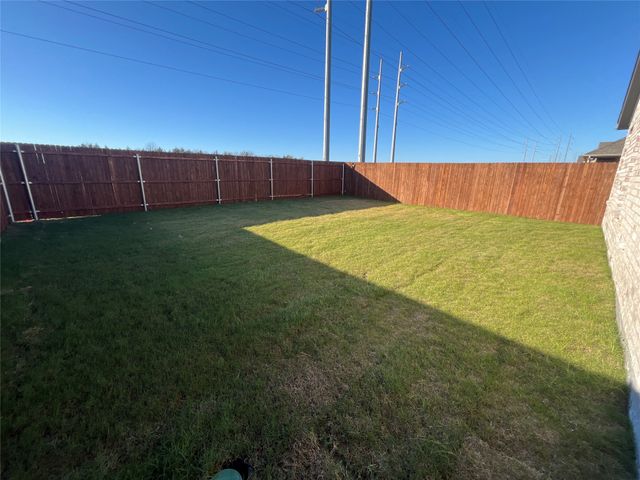 521 Epiphany Lane, Lavon, TX 75166