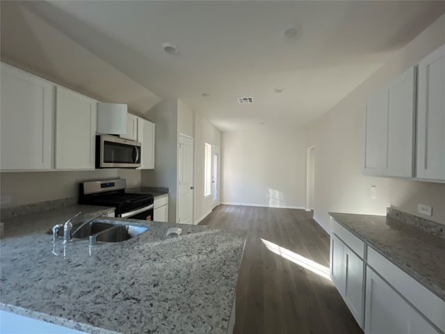 521 Epiphany Lane, Lavon, TX 75166