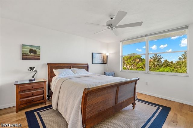 290 Naples Cove DR 2602, Naples, FL 34110