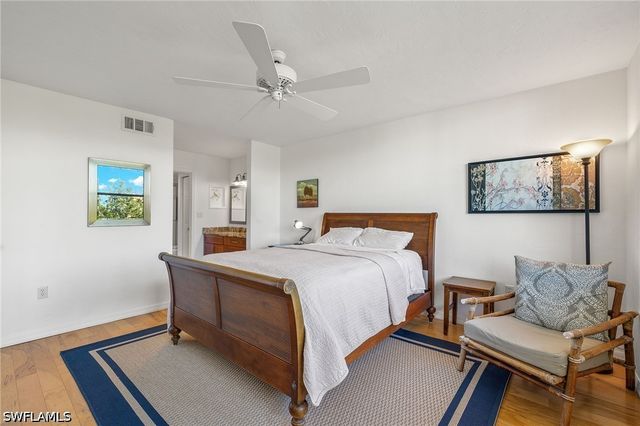 290 Naples Cove DR 2602, Naples, FL 34110