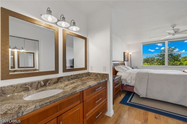 290 Naples Cove DR 2602, Naples, FL 34110