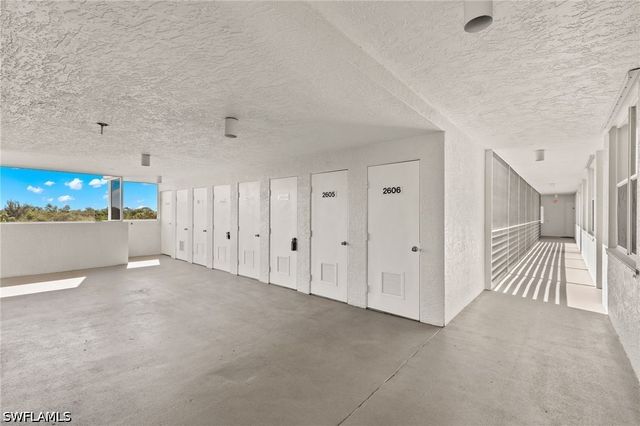 290 Naples Cove DR 2602, Naples, FL 34110